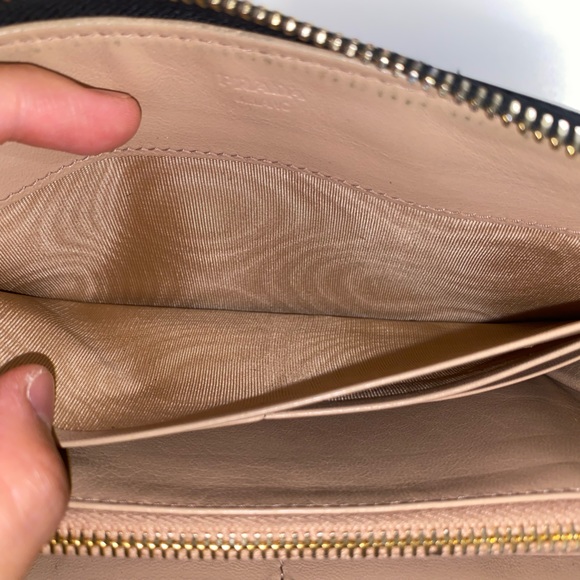 Prada soft leather zip up wallet in black (Nero) - Picture 12 of 13